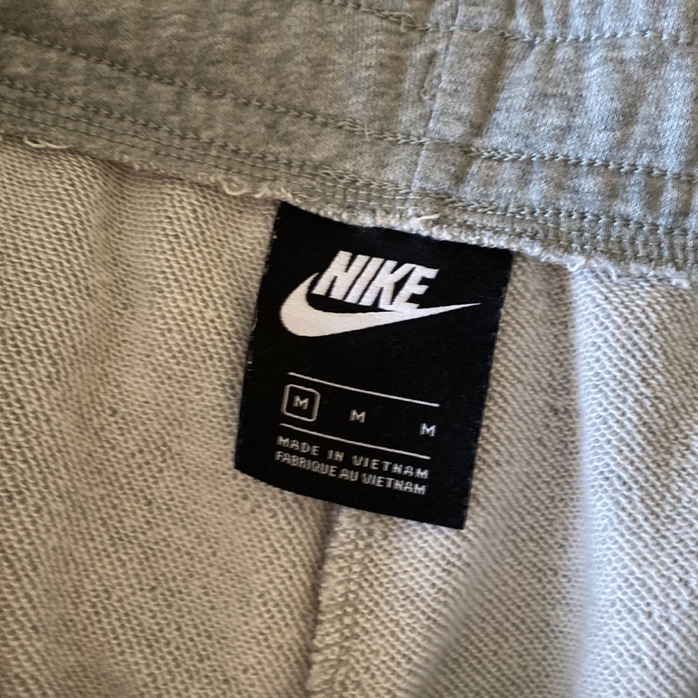 Nike shorts - Picture 4 of 4